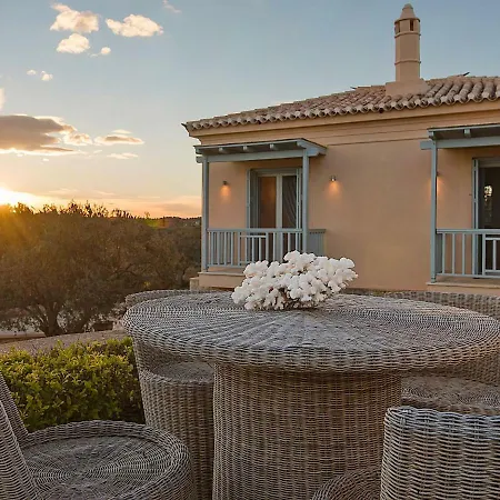 Villa Gold Villa